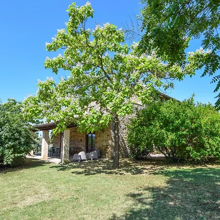 Stunning In San Vito In Monte Apartamento